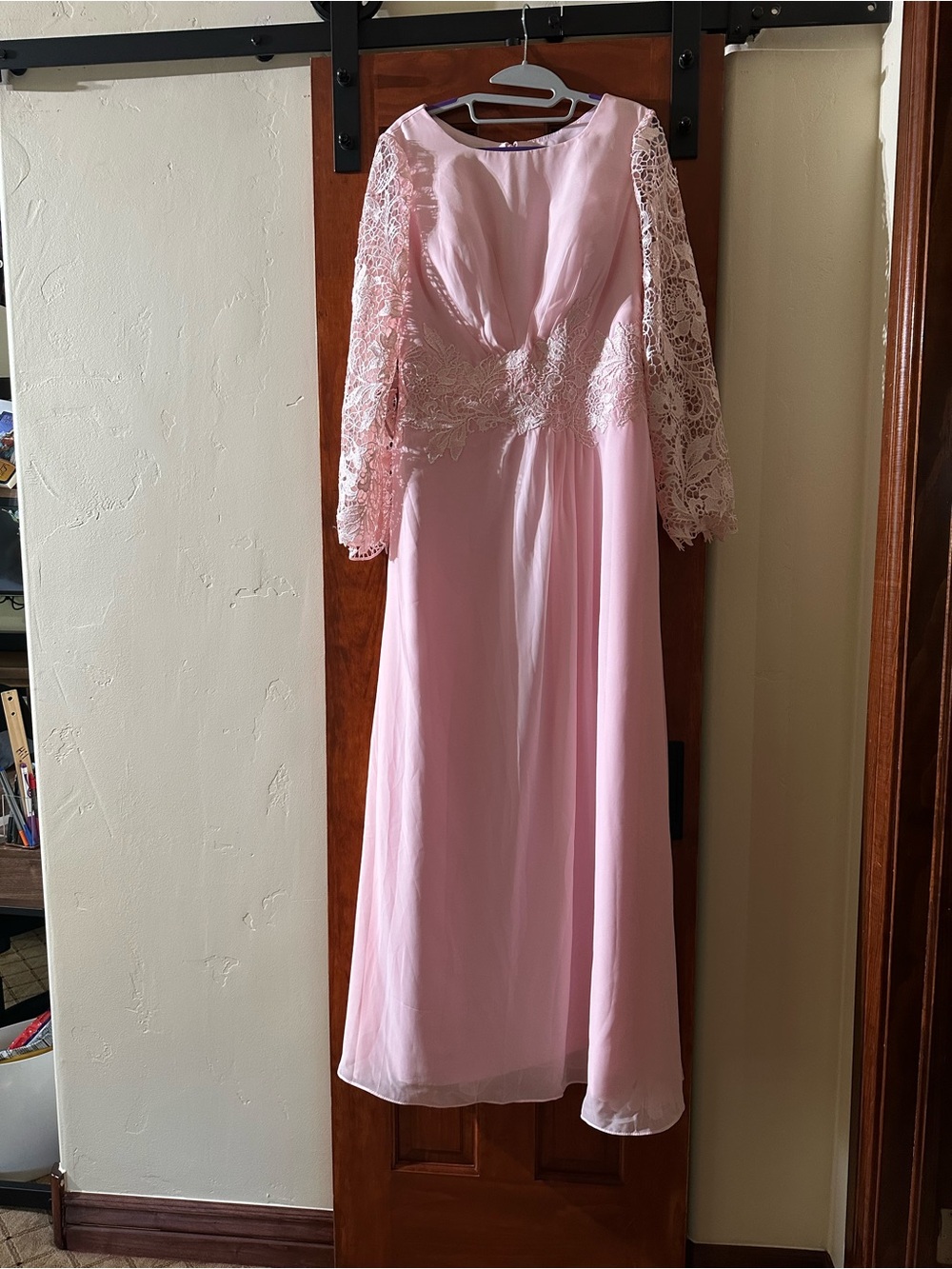 Elegant Pink Lace-Sleeve Evening Dress